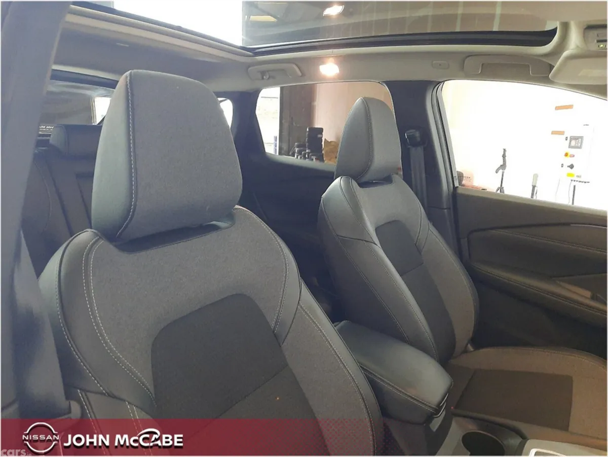 Nissan Qashqai MPV, Petrol Hybrid, 2025, Black