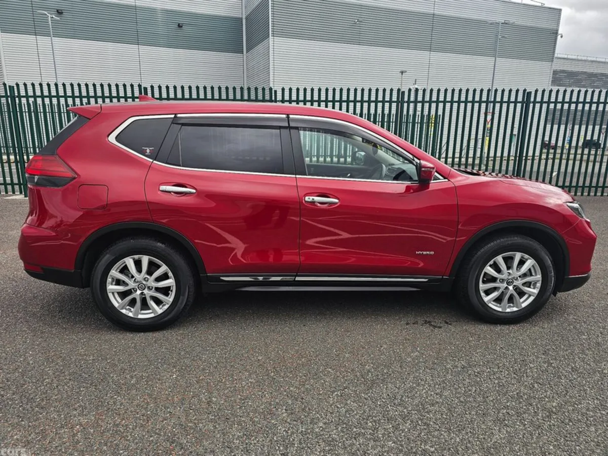 Nissan X-Trail SUV, Petrol, 2020, Red