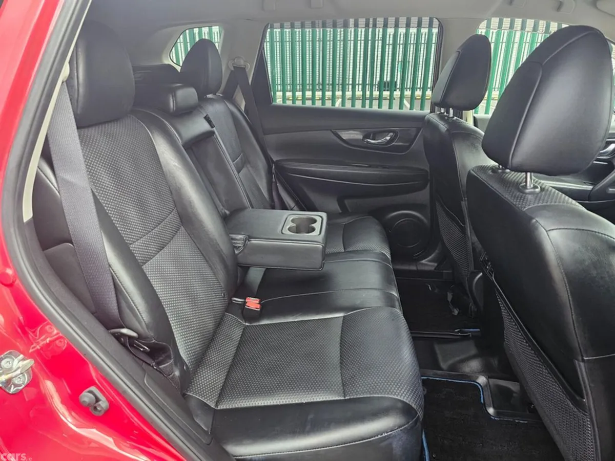 Nissan X-Trail SUV, Petrol, 2020, Red