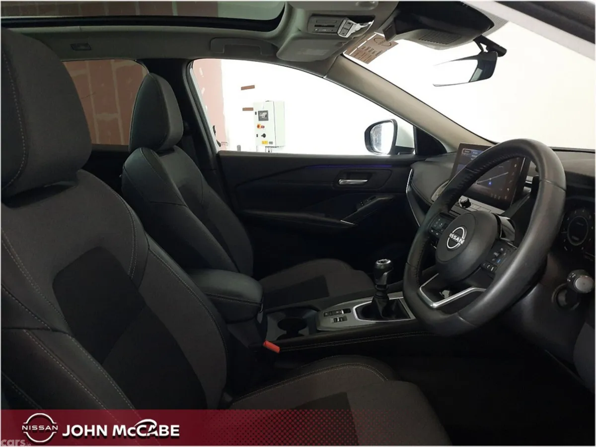 Nissan Qashqai MPV, Petrol Hybrid, 2025, White