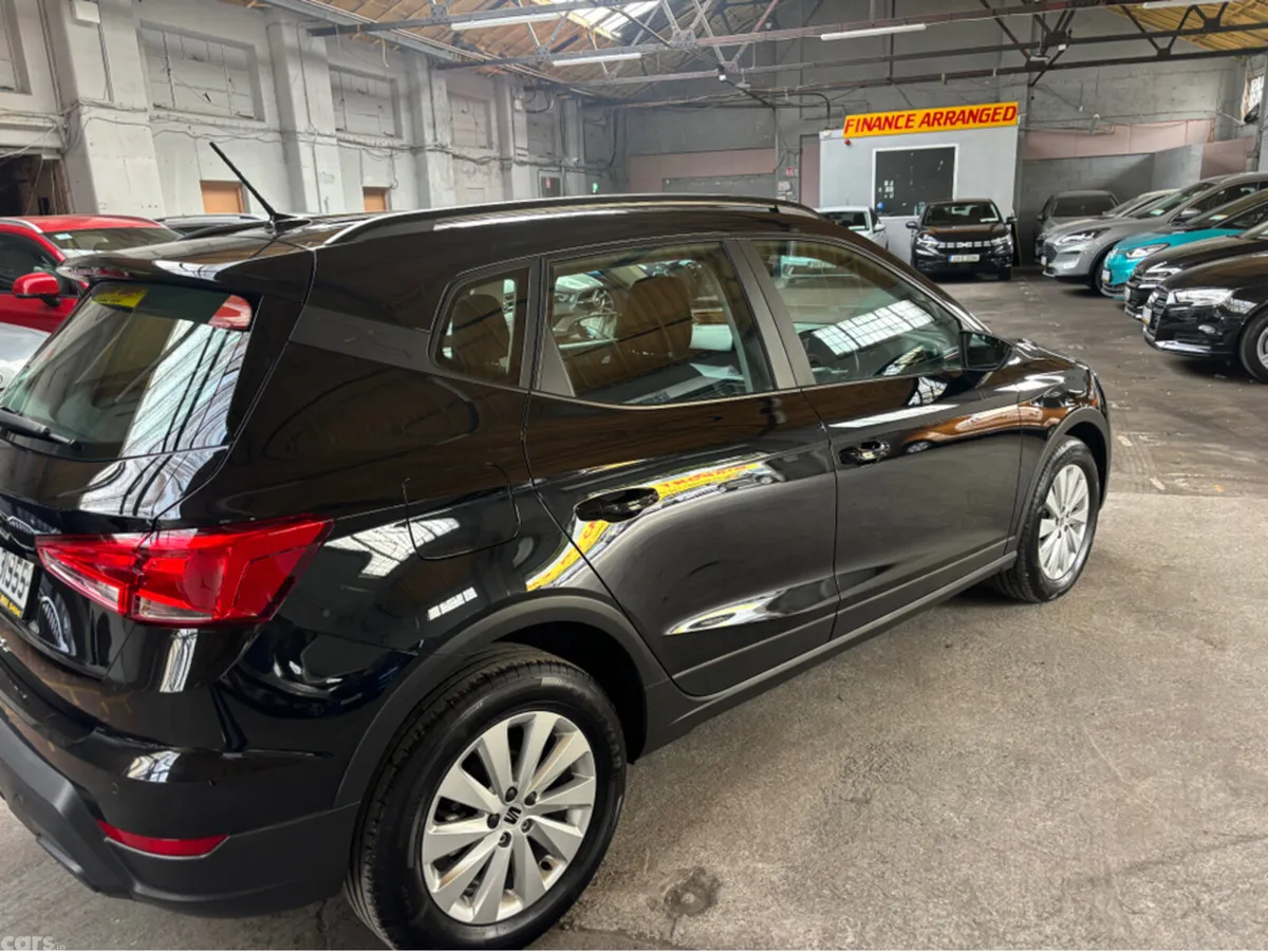 SEAT Arona Hatchback, Petrol, 2025, Black