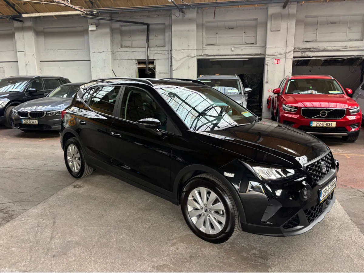SEAT Arona Hatchback, Petrol, 2025, Black