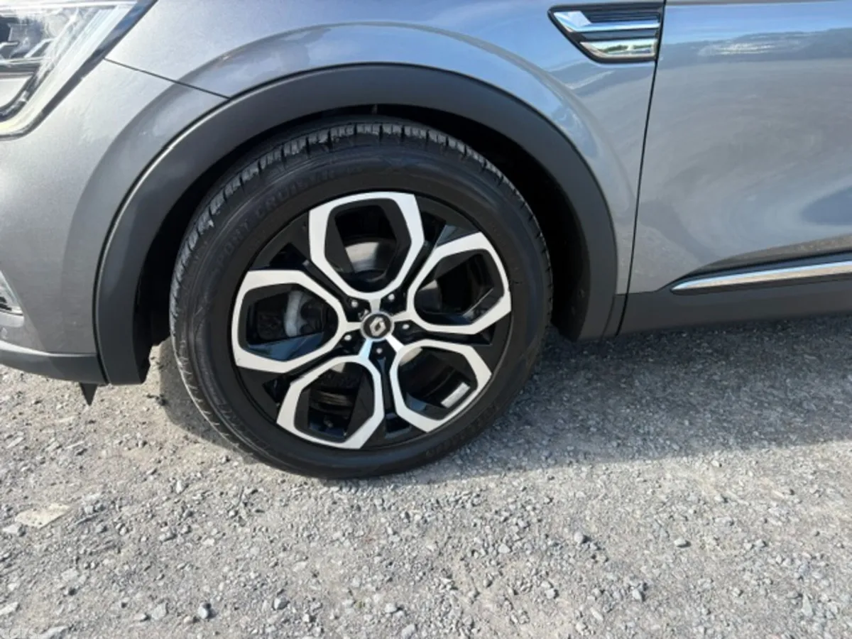 Renault Arkana Hatchback, Petrol, 2023, Grey