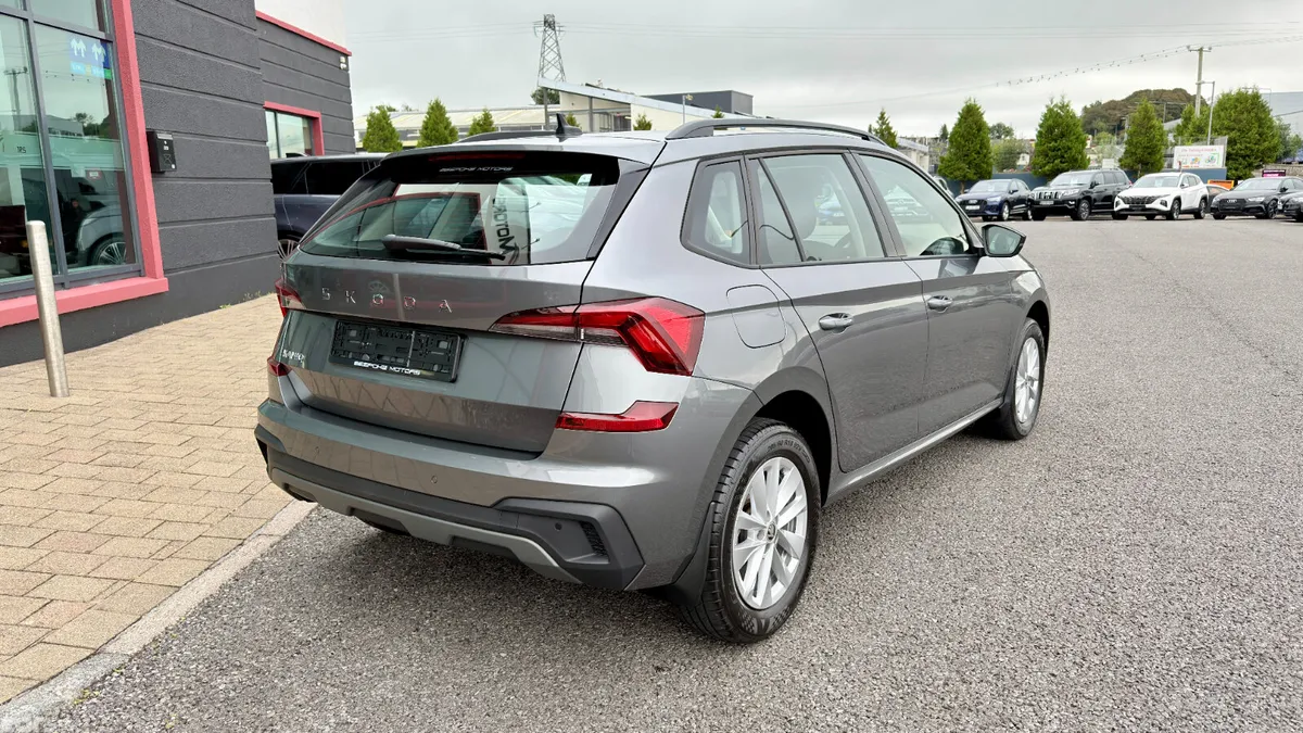 Skoda Kamiq Hatchback, Petrol, 2025, Grey