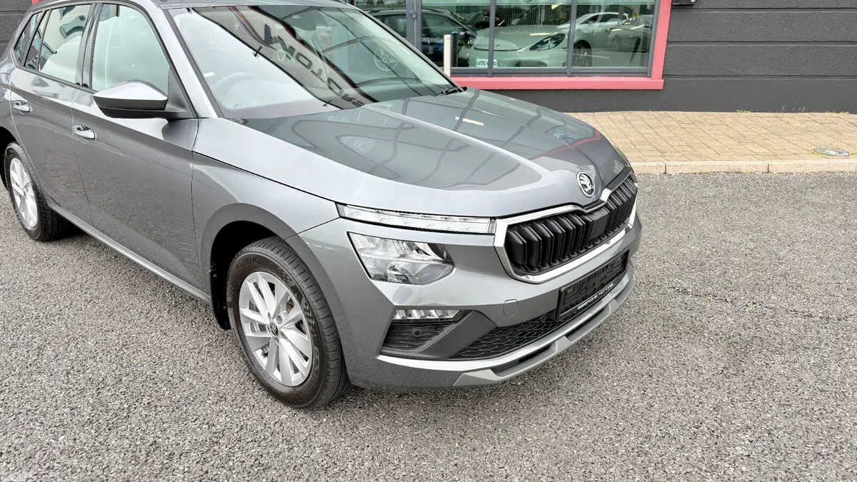 Skoda Kamiq Hatchback, Petrol, 2025, Grey