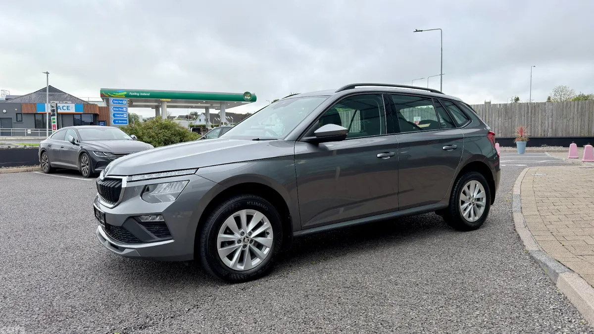 Skoda Kamiq Hatchback, Petrol, 2025, Grey