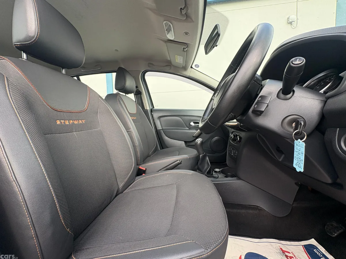 Dacia Sandero Stepway Hatchback, Diesel, 2017, Grey