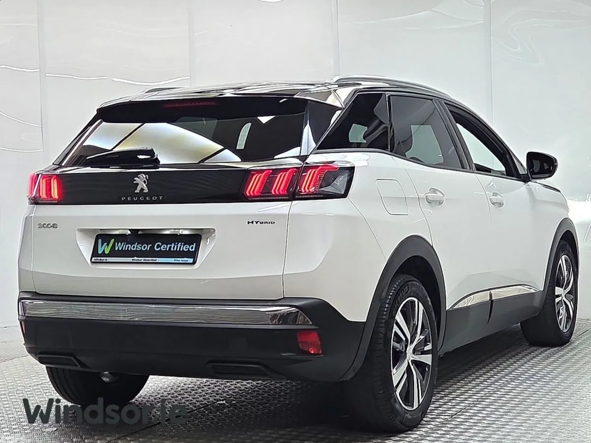 Peugeot 3008 SUV, Petrol Hybrid, 2024, White