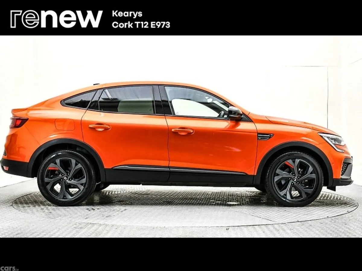 Renault Arkana SUV, Petrol Hybrid, 2021, Orange