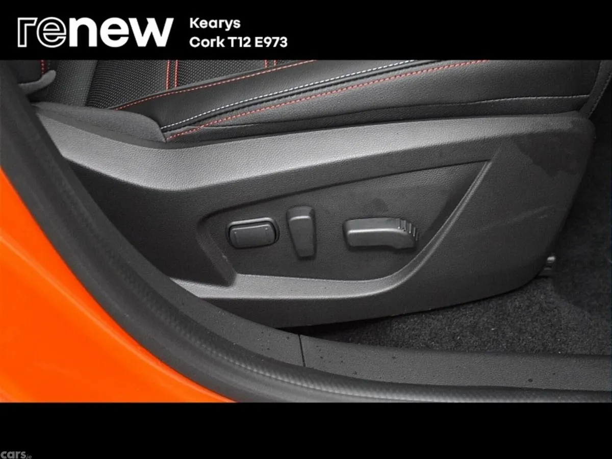 Renault Arkana SUV, Petrol Hybrid, 2021, Orange