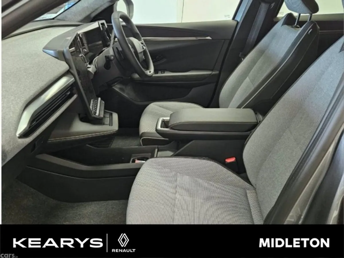 Renault Scenic MPV, Electric, 2026, Grey