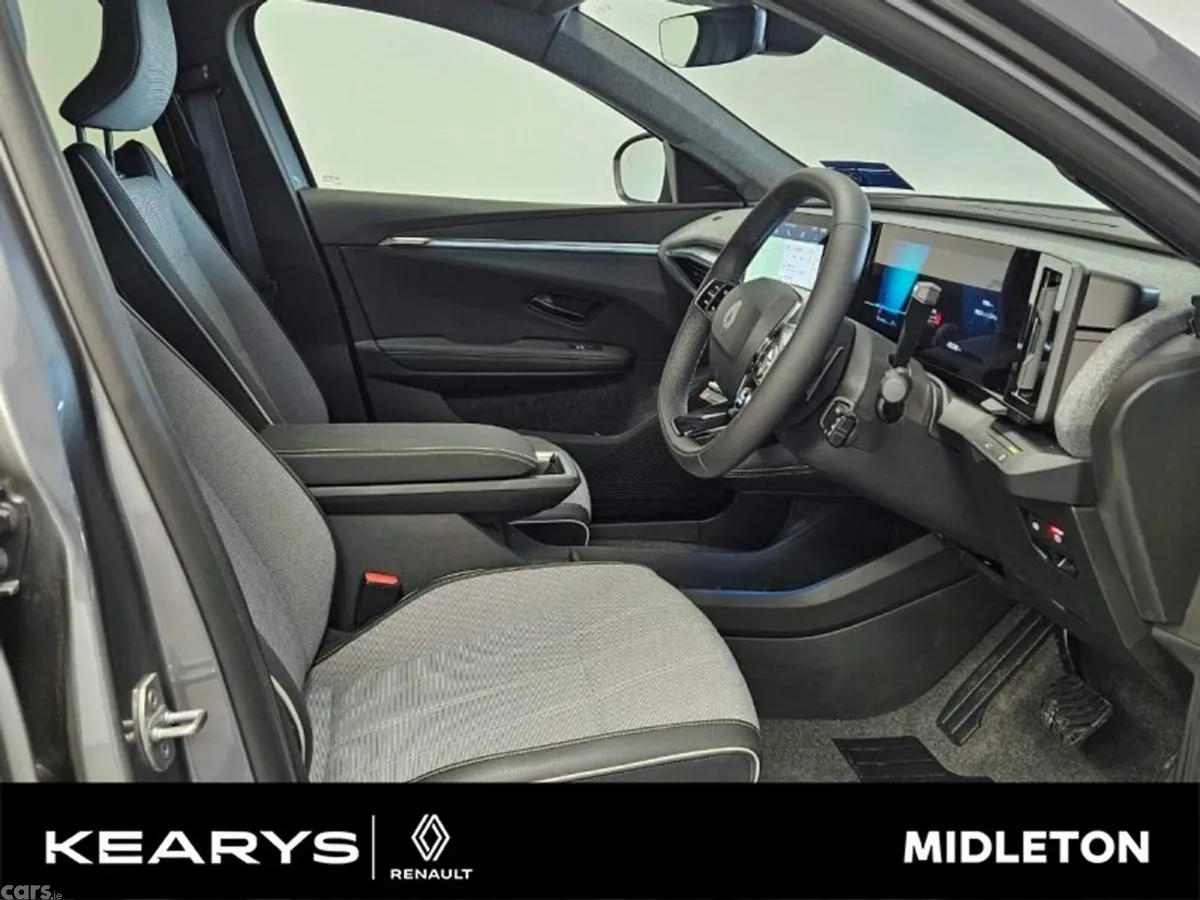 Renault Scenic MPV, Electric, 2026, Grey