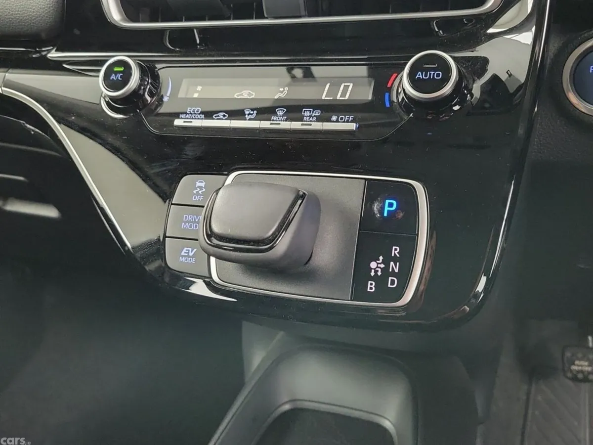 Toyota Aqua Hatchback, Petrol Hybrid, 2022, Black