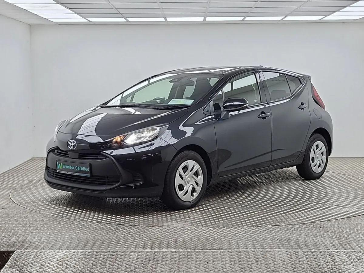 Toyota Aqua Hatchback, Petrol Hybrid, 2022, Black