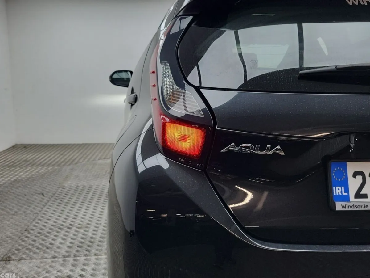 Toyota Aqua Hatchback, Petrol Hybrid, 2022, Black
