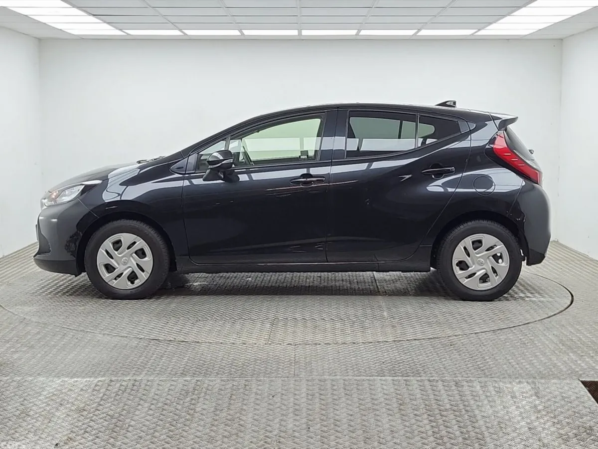 Toyota Aqua Hatchback, Petrol Hybrid, 2022, Black