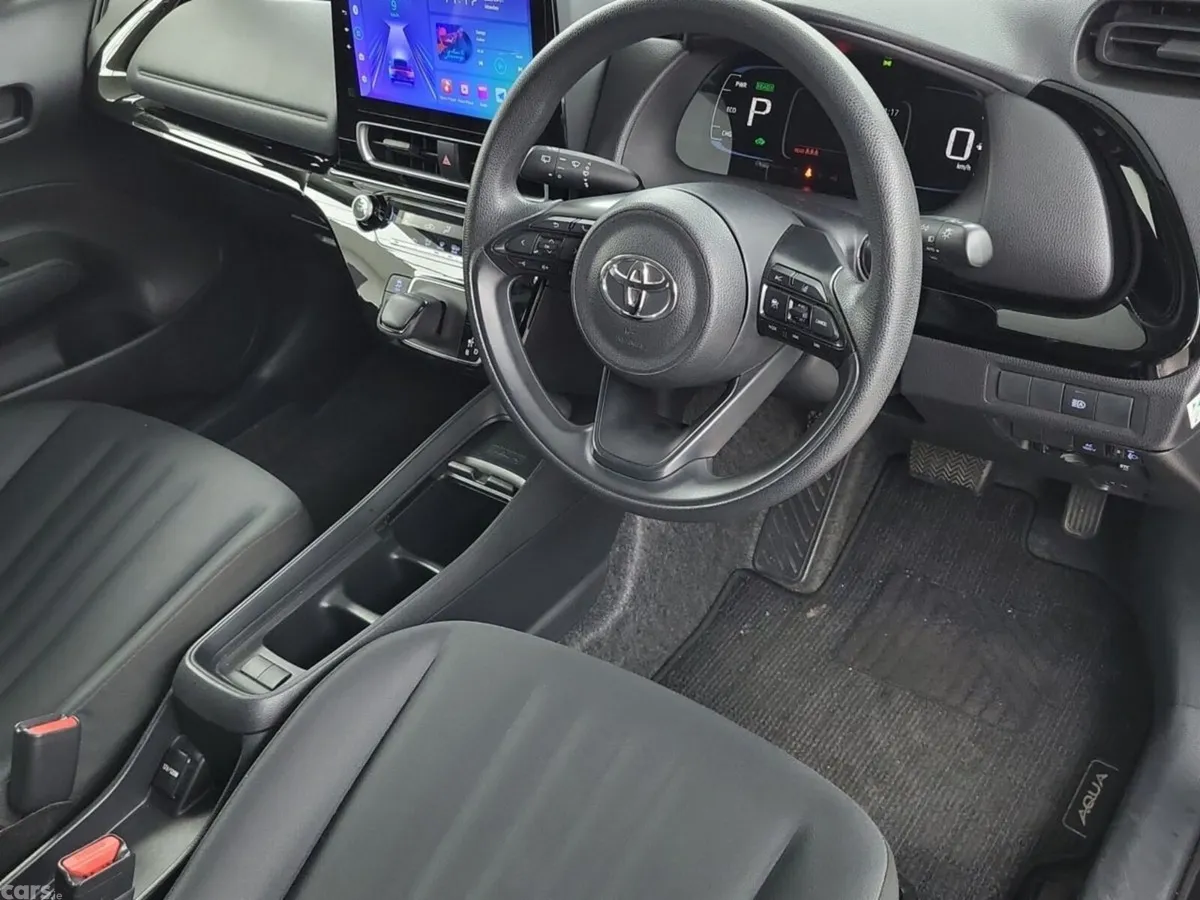 Toyota Aqua Hatchback, Petrol Hybrid, 2022, Black