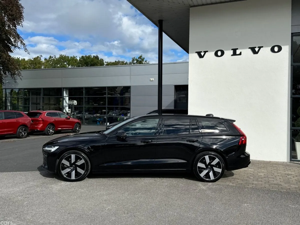 Volvo V60 Estate, Petrol Hybrid, 2026, Black