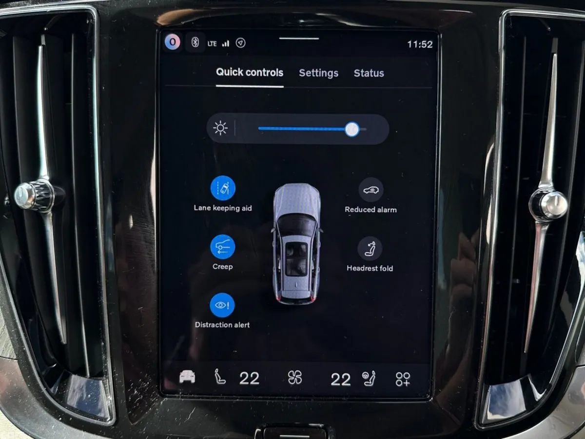 Volvo V60 Estate, Petrol Hybrid, 2026, Black