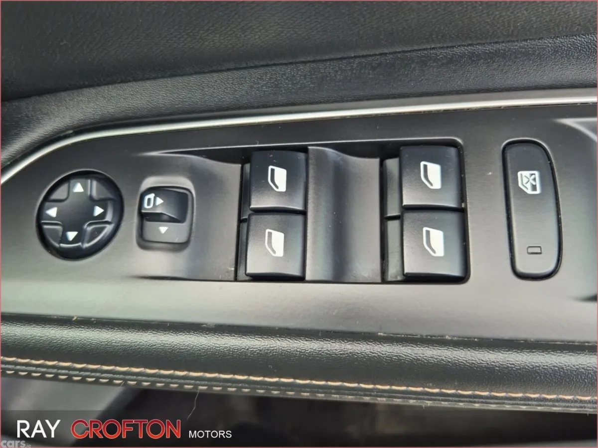 Peugeot 5008 MPV, Diesel, 2019, Blue