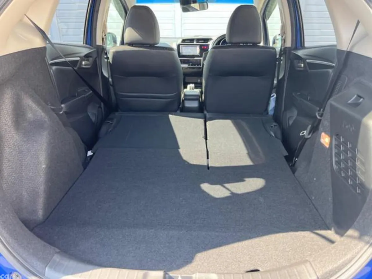 Honda Fit Hatchback, Petrol Hybrid, 2015, Blue