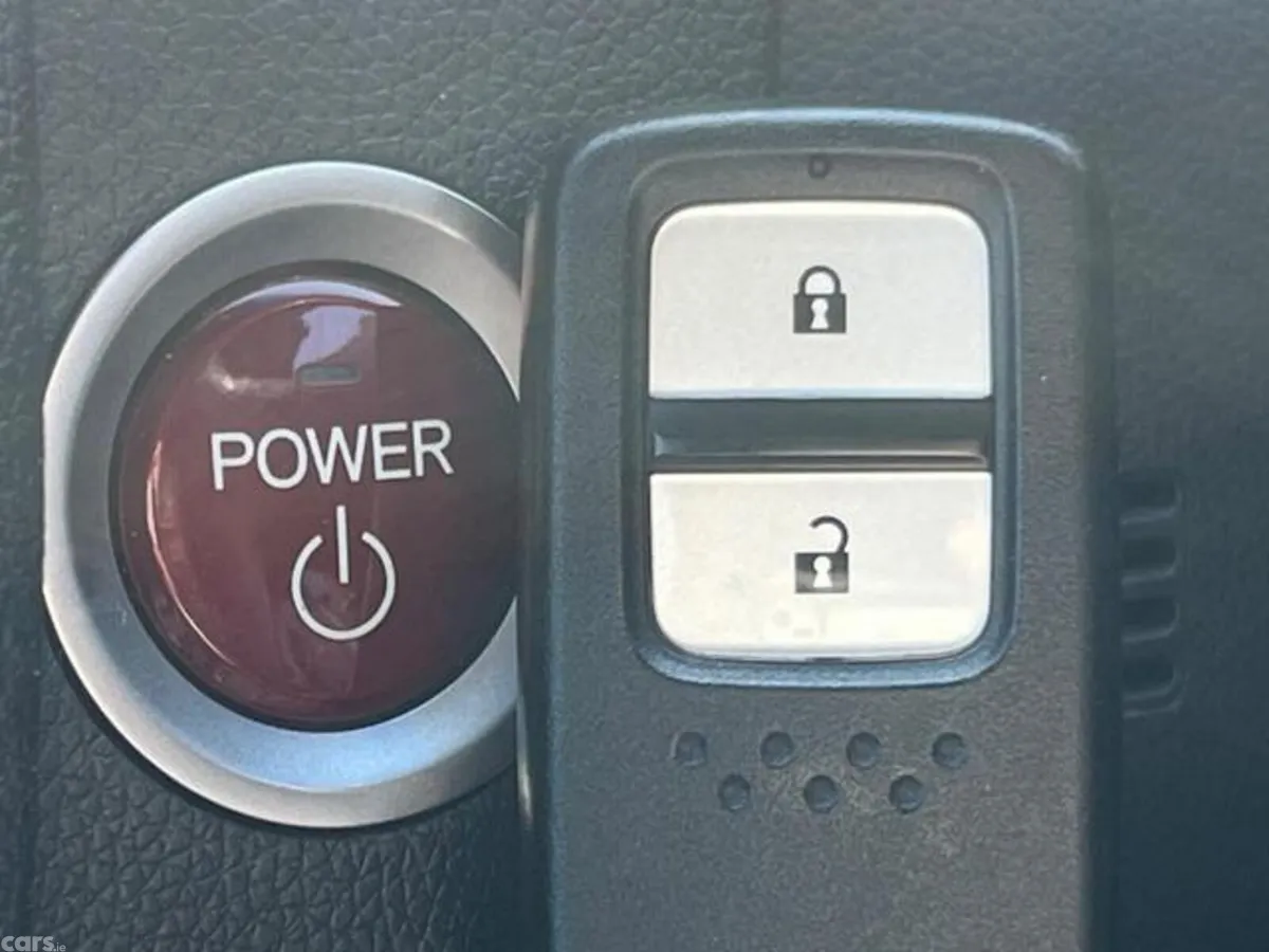 Honda Fit Hatchback, Petrol Hybrid, 2015, Blue