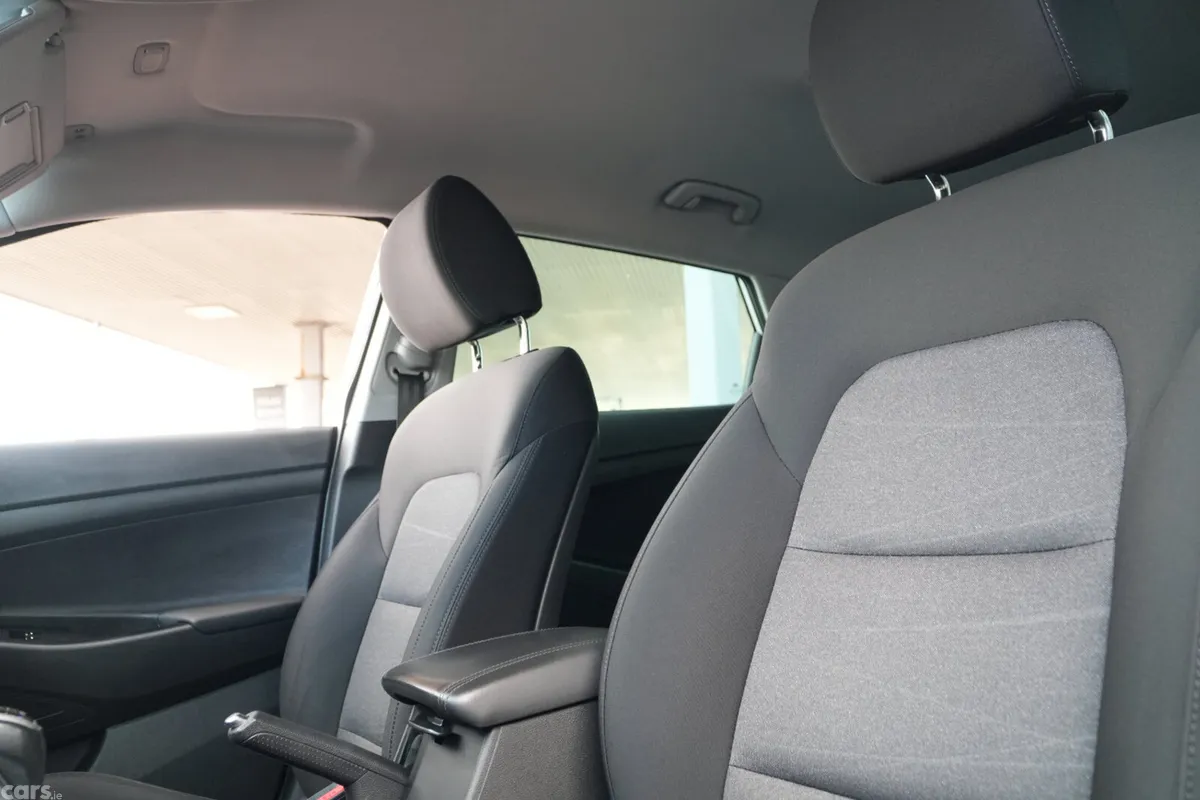 Hyundai Tucson SUV, Diesel, 2019, White