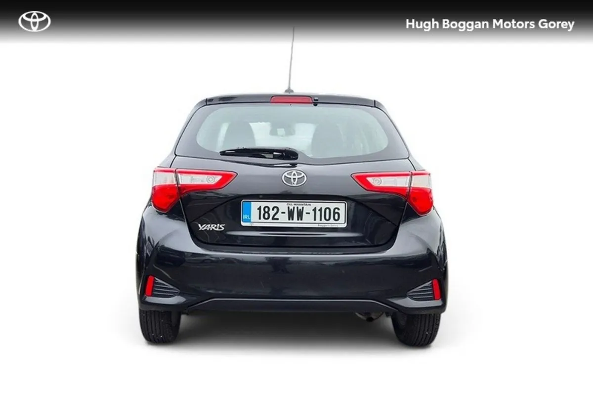 Toyota Yaris Hatchback, Petrol, 2018, Black