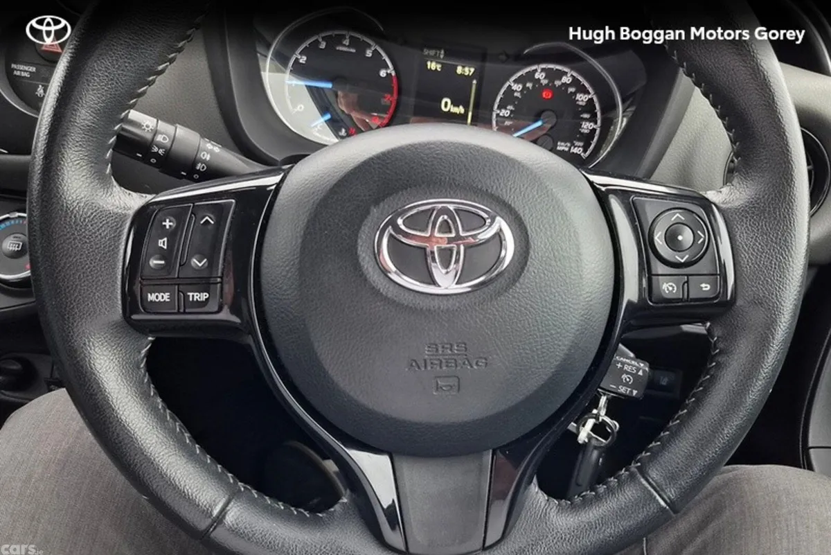 Toyota Yaris Hatchback, Petrol, 2018, Black