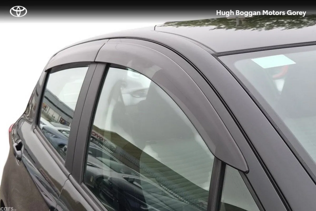 Toyota Yaris Hatchback, Petrol, 2018, Black
