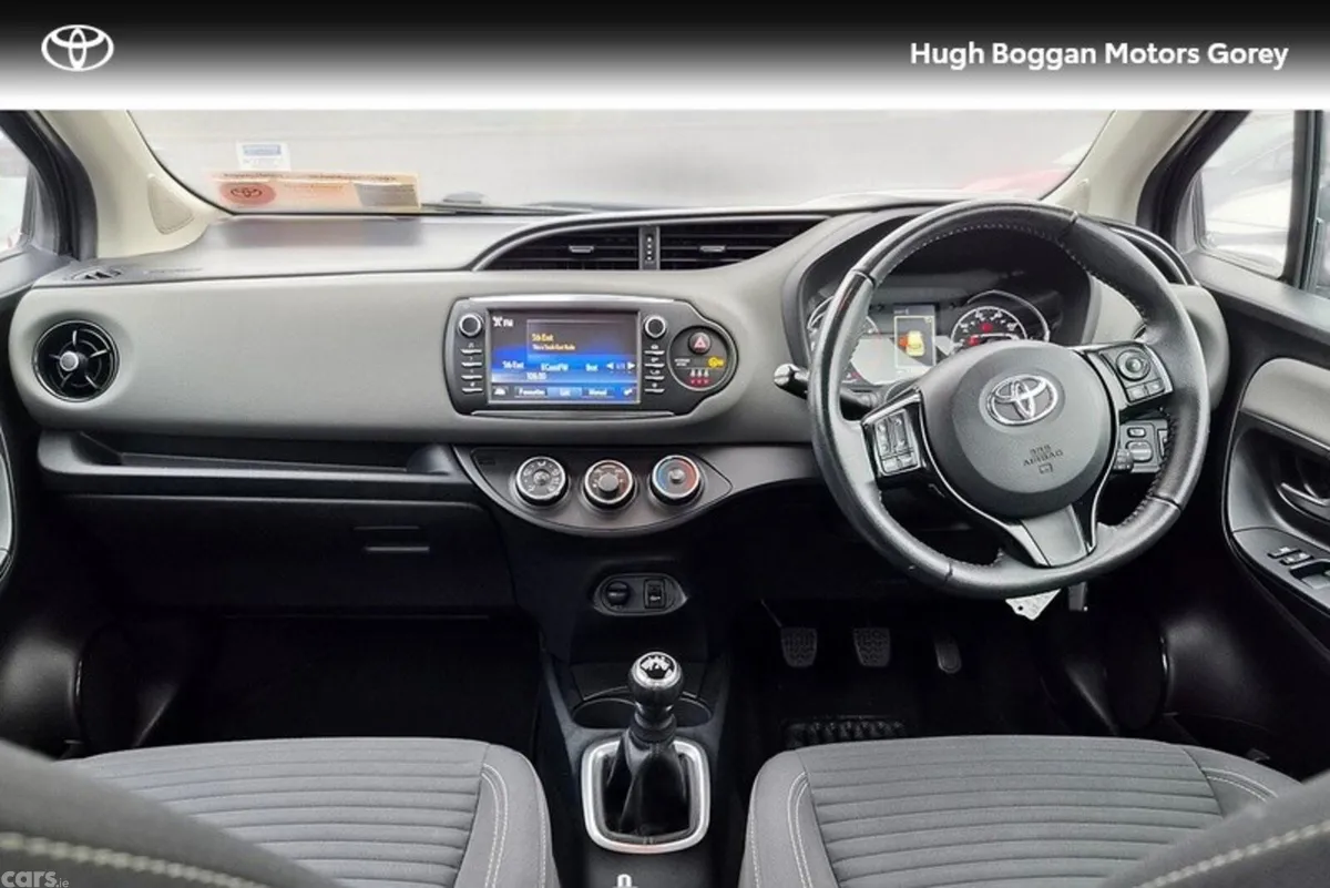 Toyota Yaris Hatchback, Petrol, 2018, Black