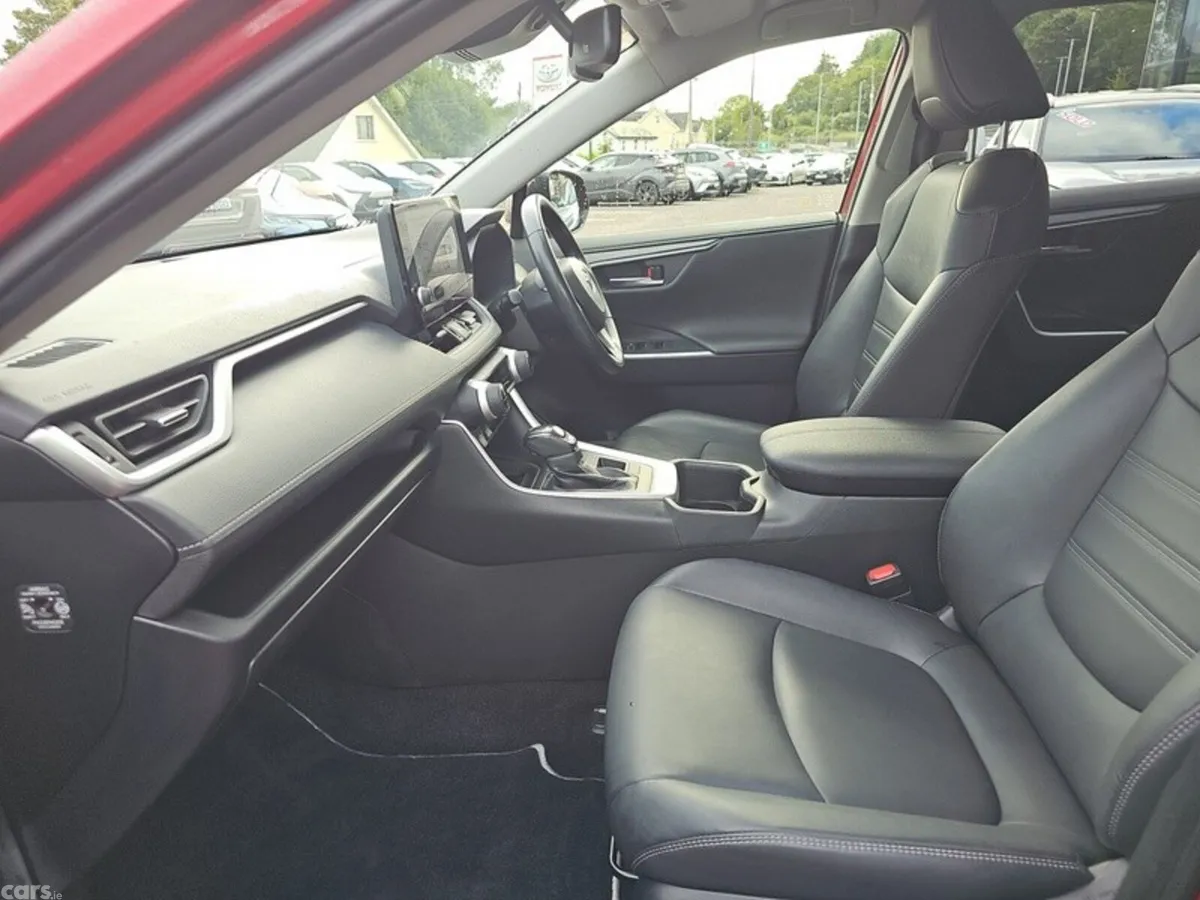 Toyota RAV4 SUV, Petrol Hybrid, 2024, Red