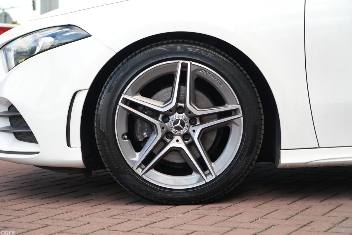 Mercedes-Benz A-Class Hatchback, Petrol, 2019, White