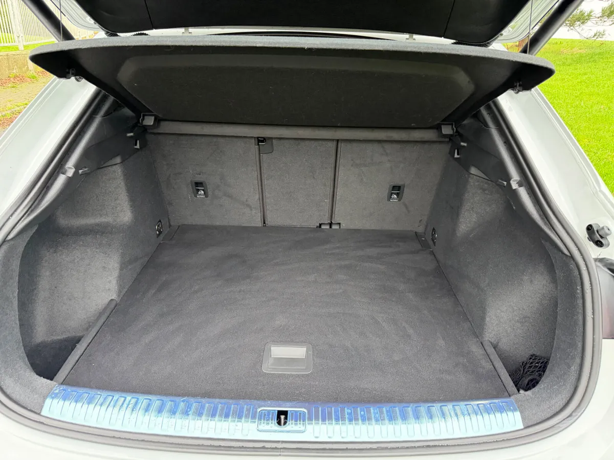 Audi Q3 SUV, Petrol, 2022, White