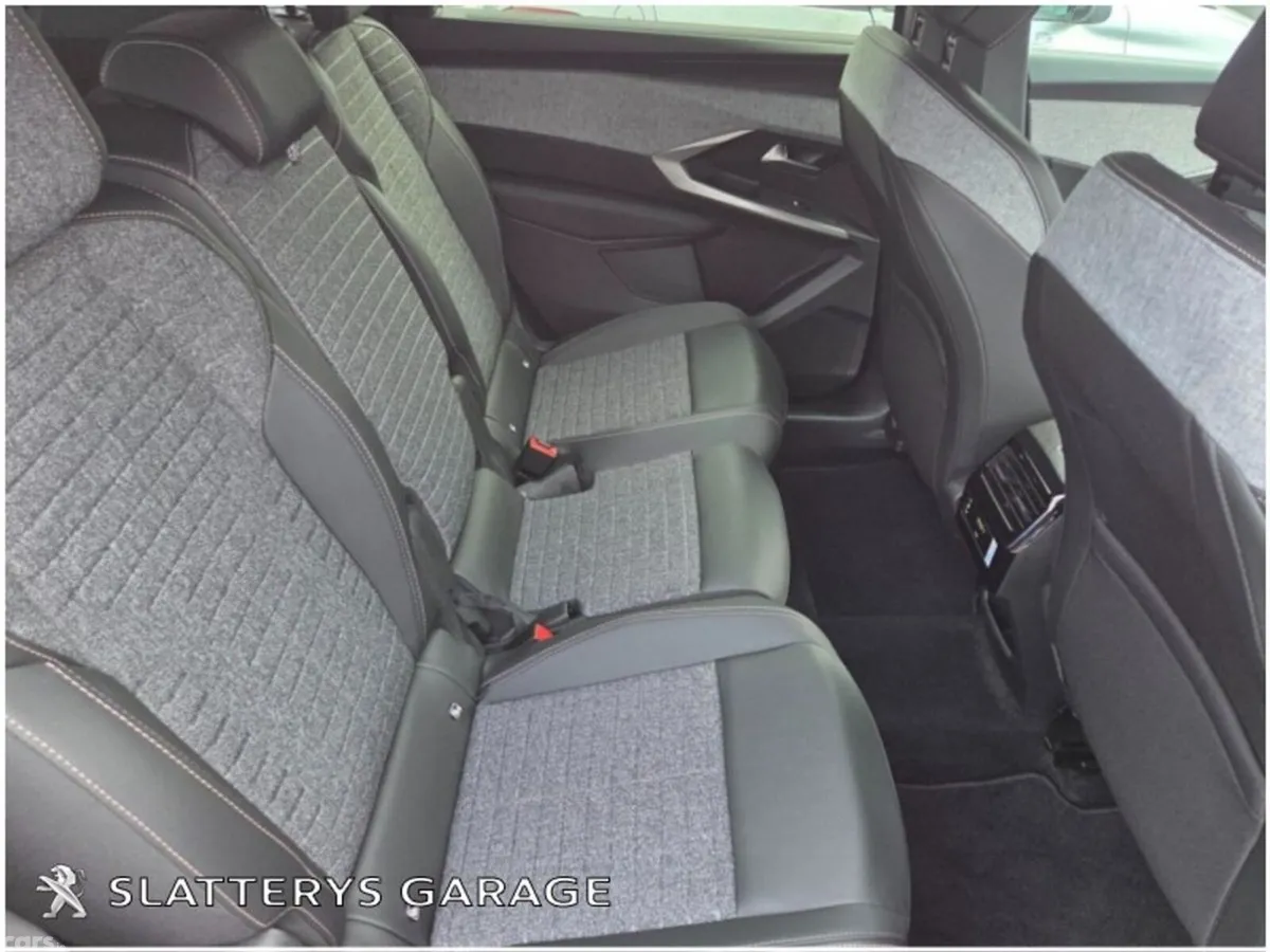Peugeot 5008 SUV, Petrol, 2026, Blue