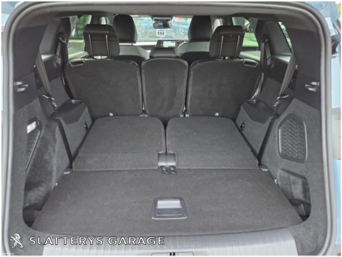 Peugeot 5008 SUV, Petrol, 2026, Blue