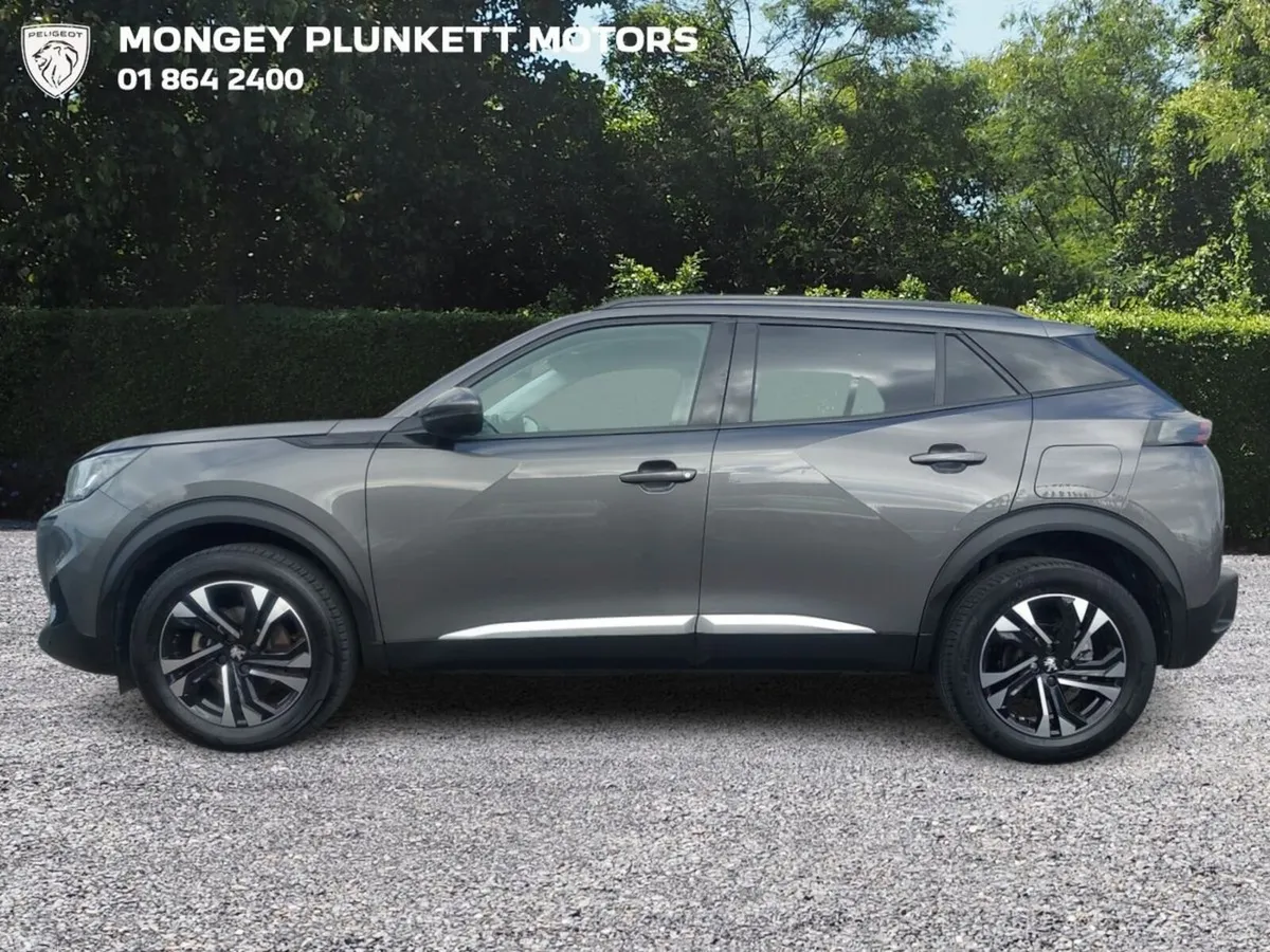 Peugeot 2008 MPV, Petrol, 2021, Grey