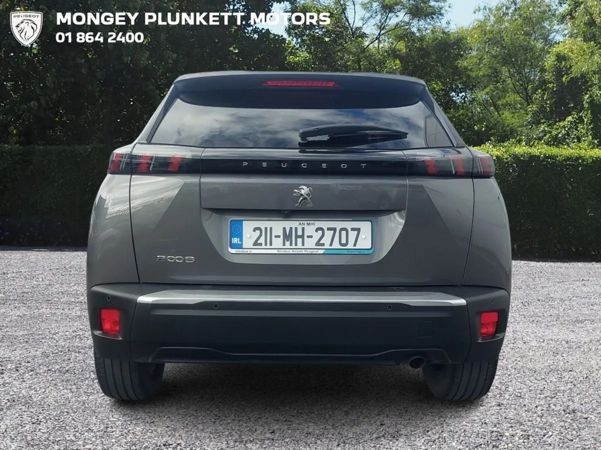 Peugeot 2008 MPV, Petrol, 2021, Grey