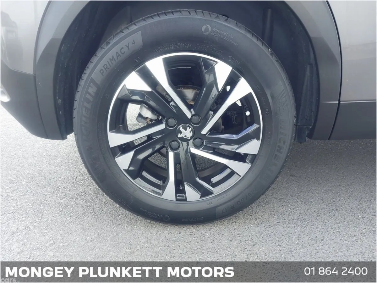 Peugeot 2008 MPV, Petrol, 2021, Grey