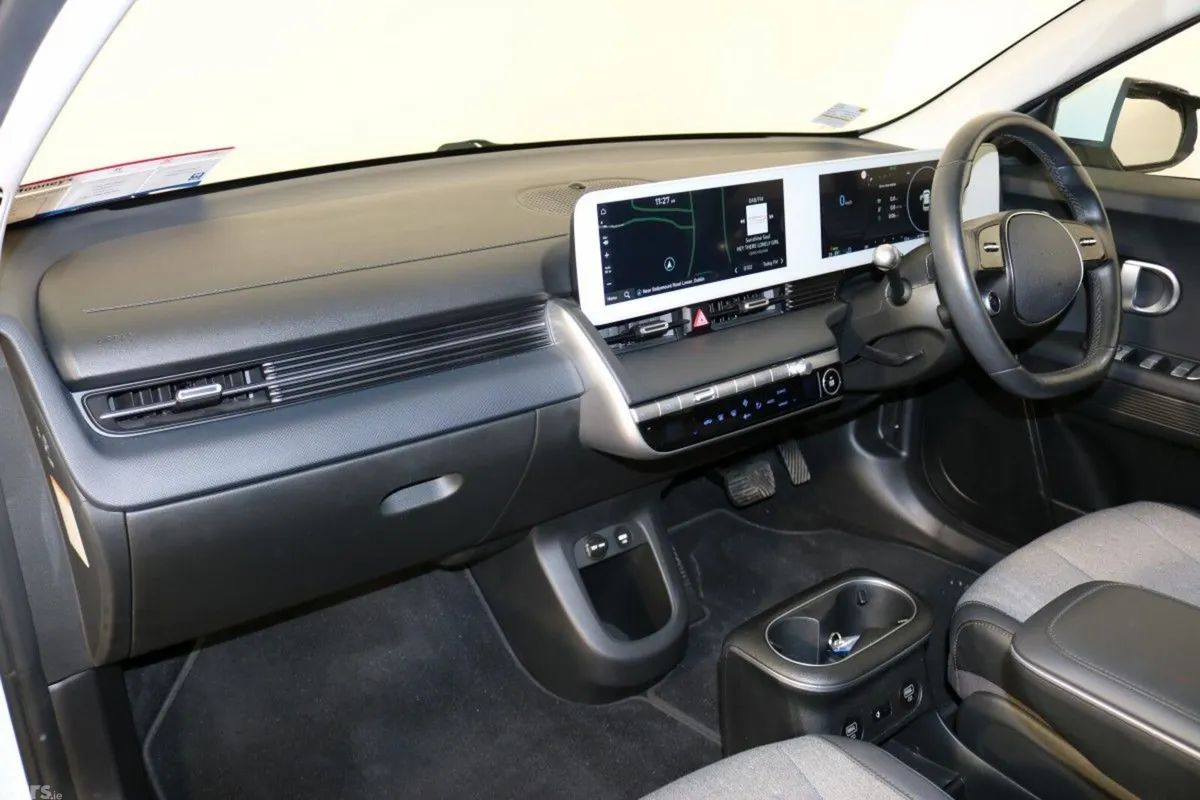 Hyundai IONIQ 5 MPV, Electric, 2024, White