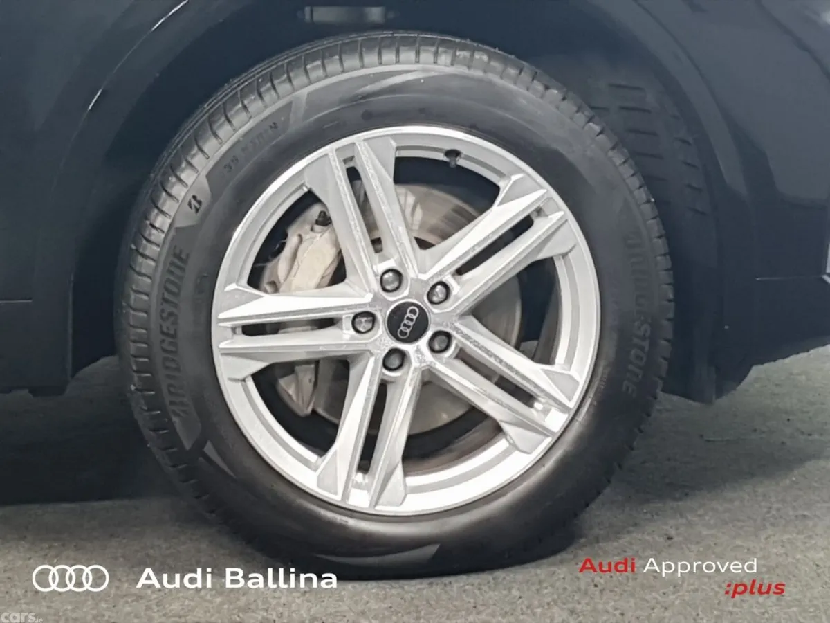 Audi Q5 SUV, Petrol Hybrid, 2023, Black