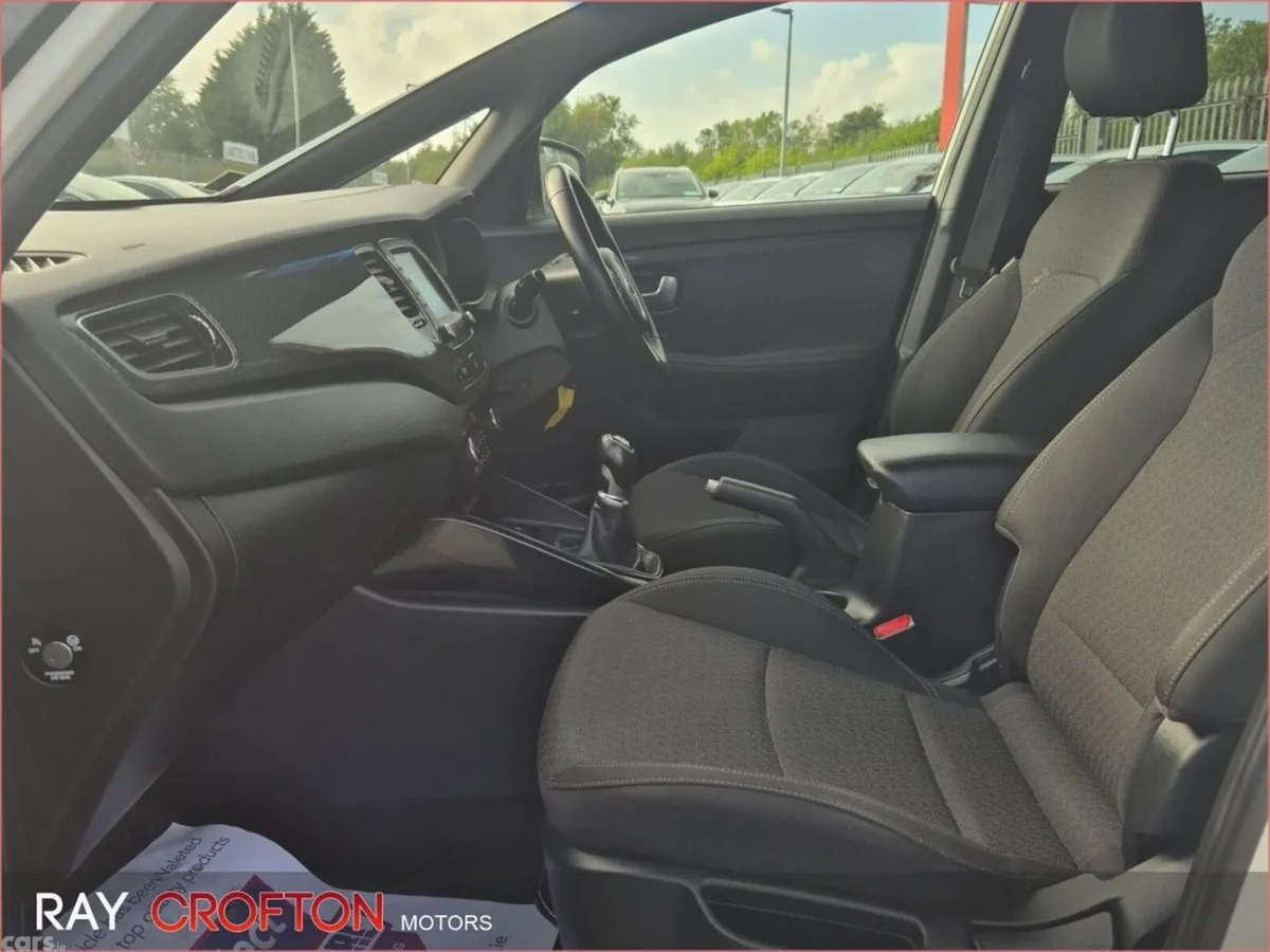 Kia Carens MPV, Diesel, 2018, White