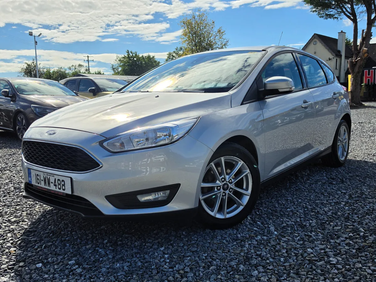 Ford Focus Hatchback, Petrol, 2016, Silver