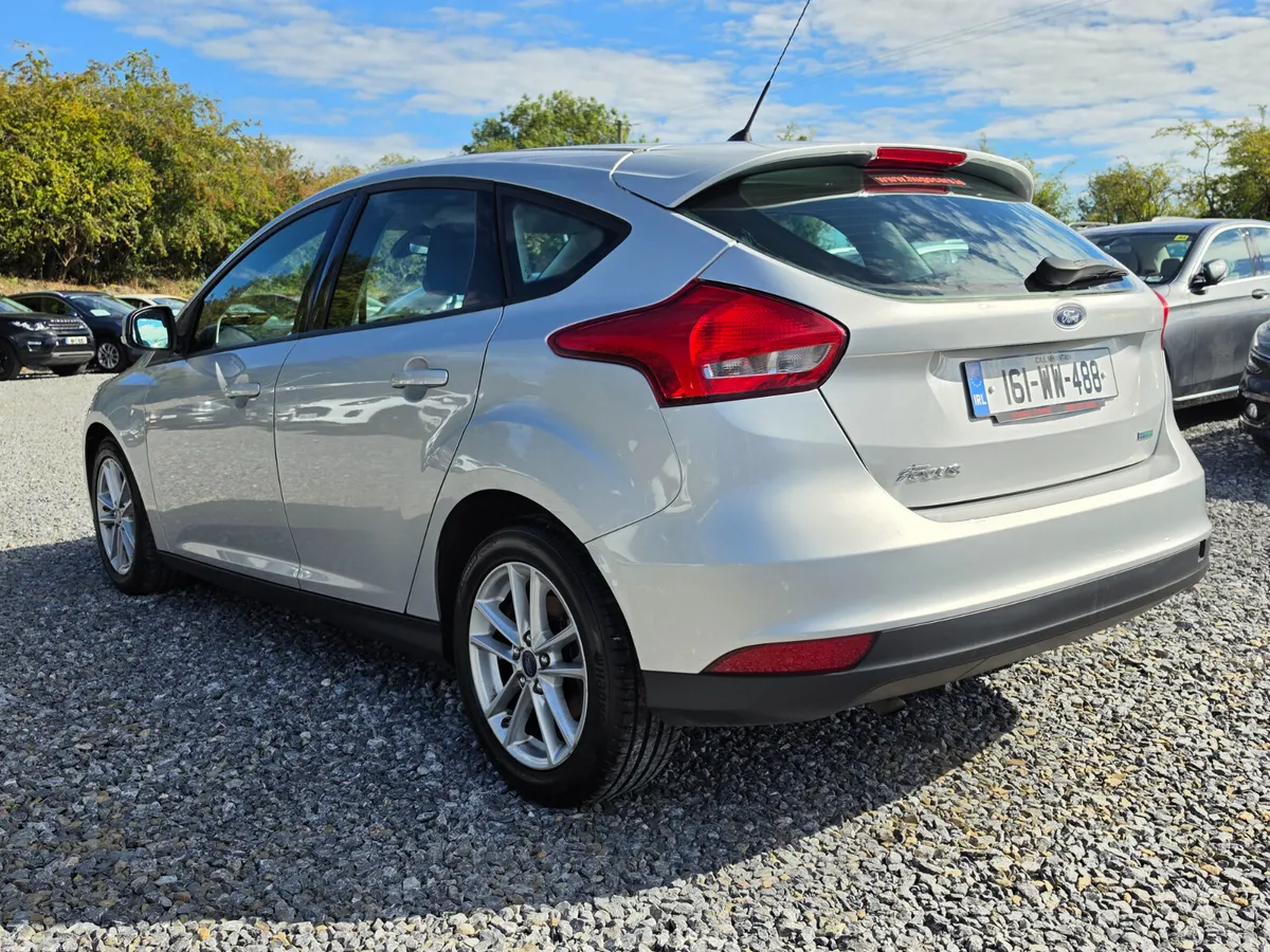 Ford Focus Hatchback, Petrol, 2016, Silver