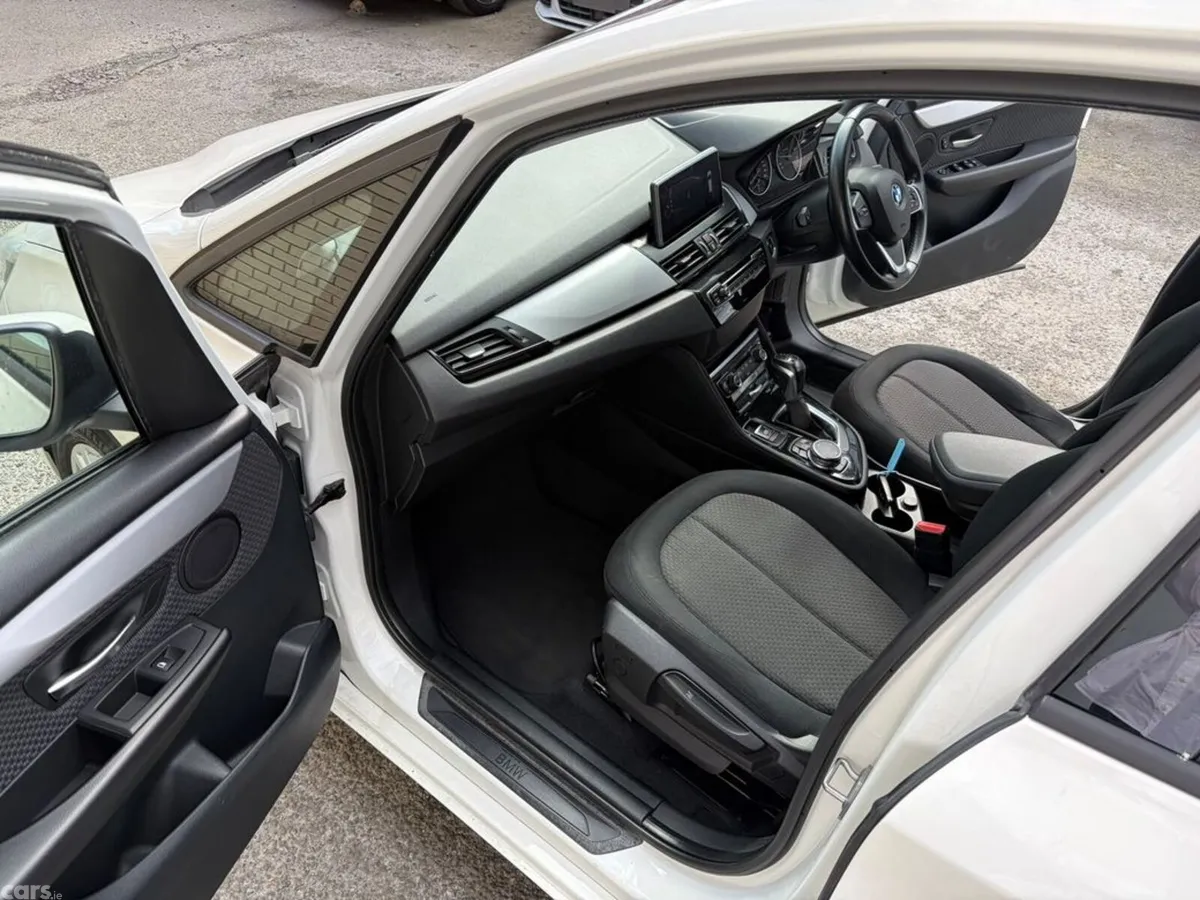 BMW 2-Series MPV, Petrol, 2015, White
