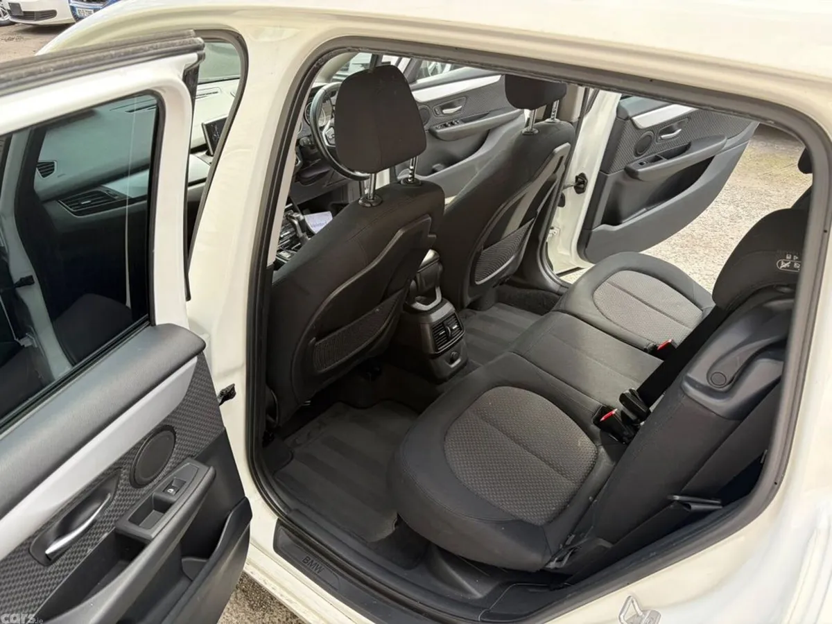 BMW 2-Series MPV, Petrol, 2015, White