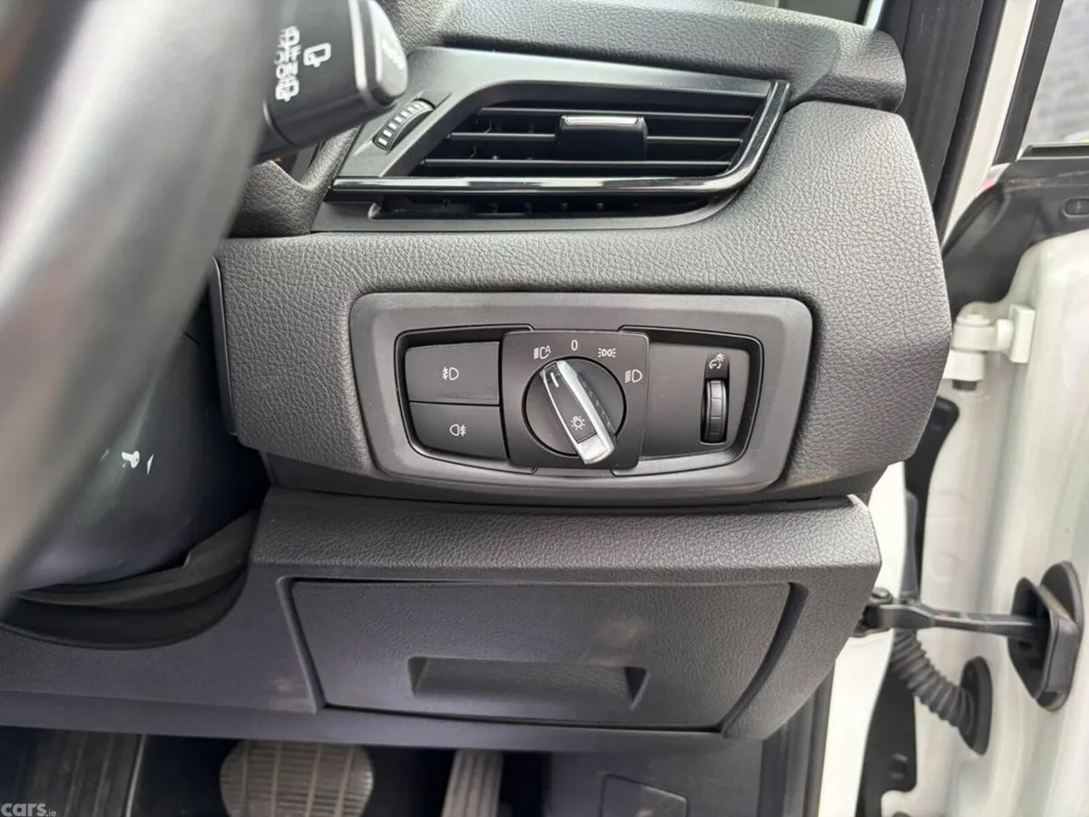 BMW 2-Series MPV, Petrol, 2015, White