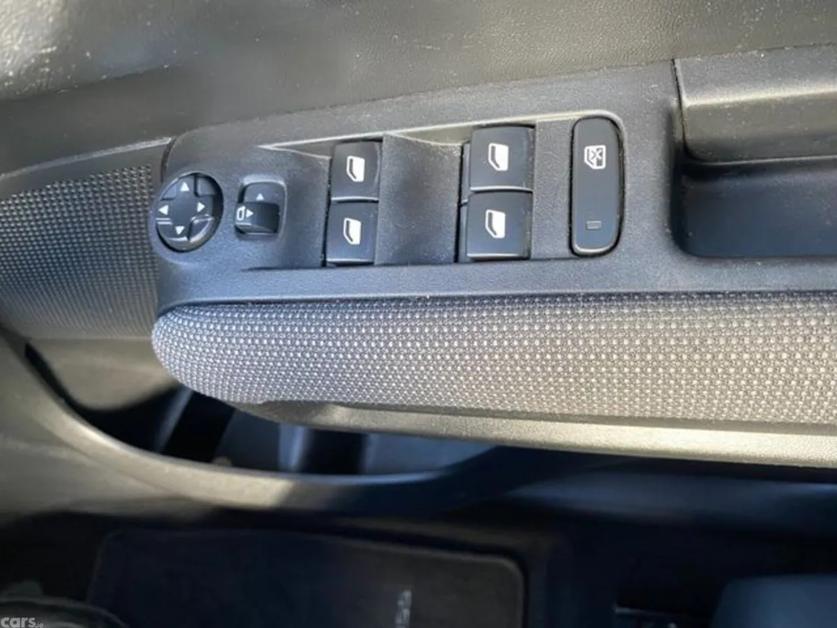 Citroen C3 Aircross MPV, Petrol, 2023, Grey