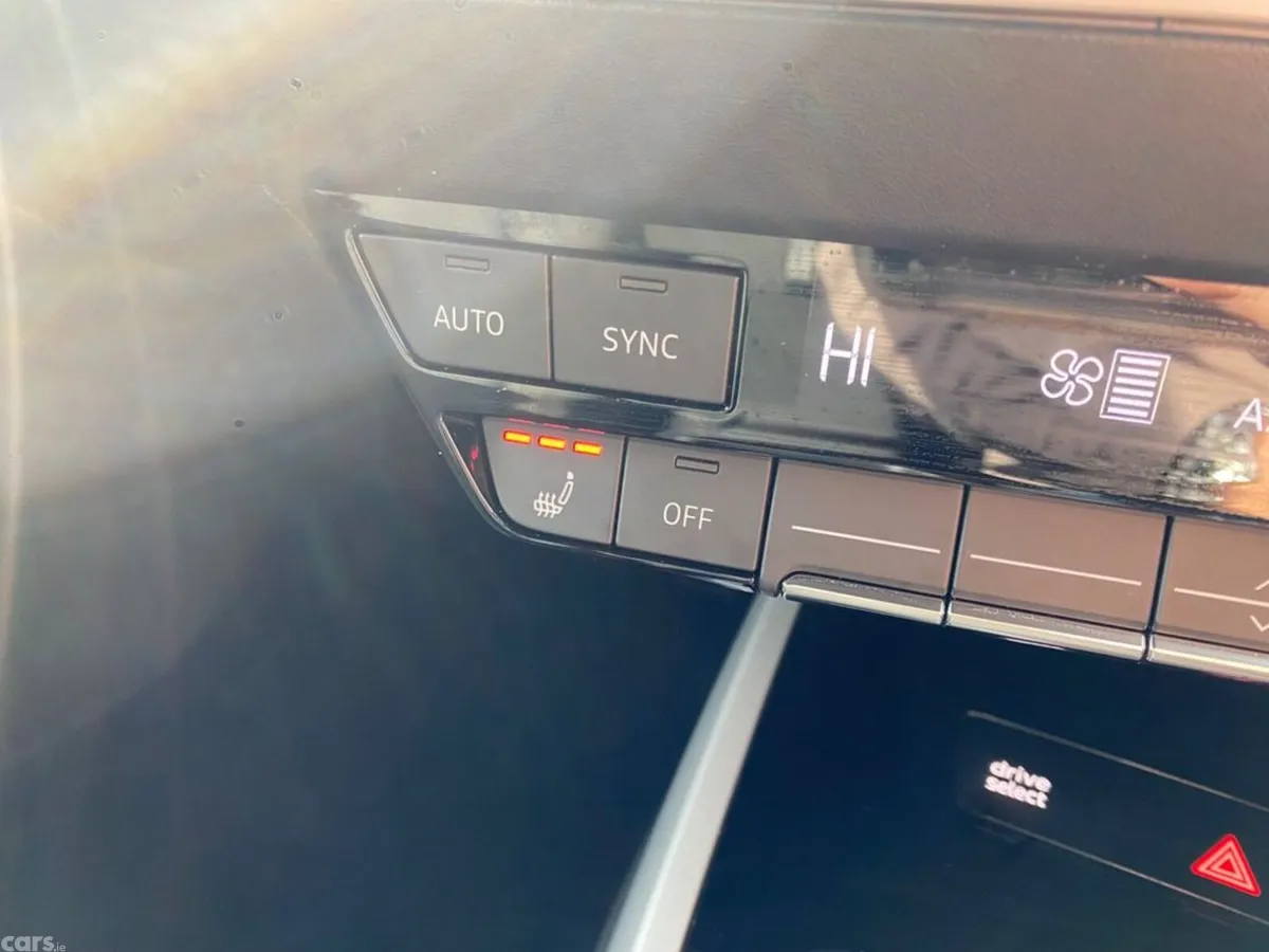 Audi Q4 e-tron Estate, Electric, 2023, Grey