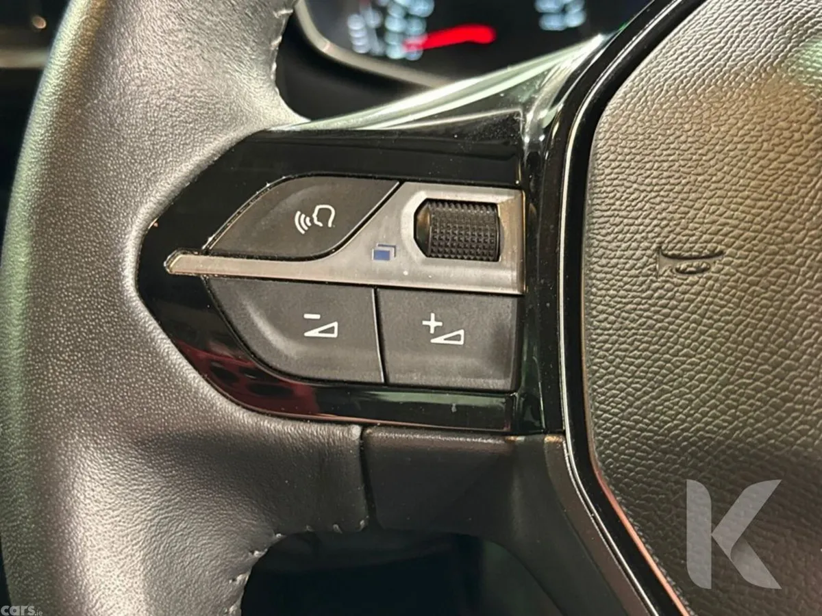 Peugeot 208 Hatchback, Petrol, 2022, Black